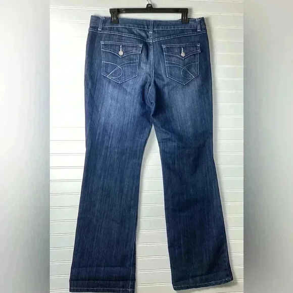 International Concept Button Fly Regular Fit Boot Leg Size 12 - Picture 5 of 7